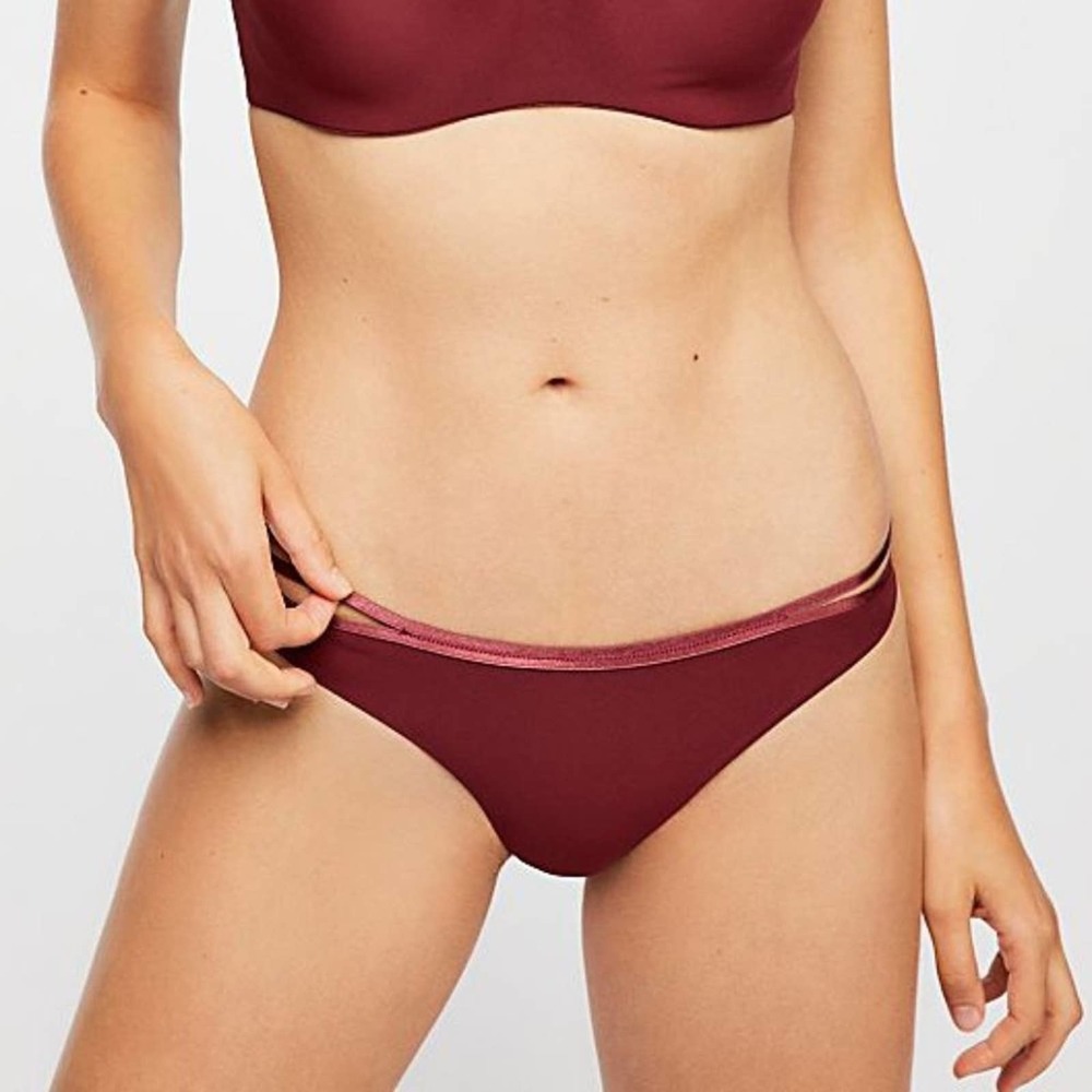 NEW! FREE PEOPLE INTIMATELY zoey bikini cut out lingerie seamless undies​ XS